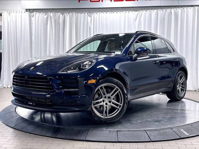 2021 Porsche Macan  AWD photo