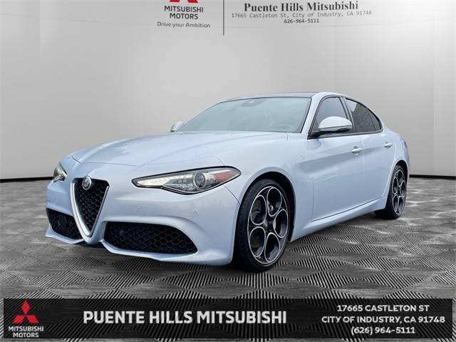 2022 Alfa Romeo Giulia Ti RWD photo