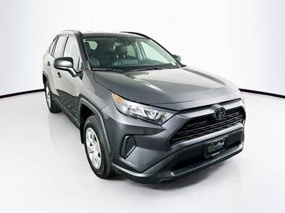 2021 Toyota RAV4 LE FWD photo