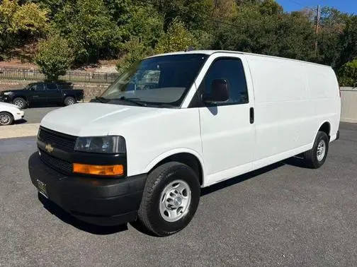 2019 Chevrolet Express Cargo  RWD photo