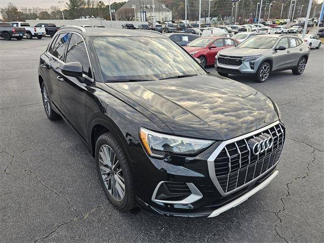 2022 Audi Q3 Premium AWD photo