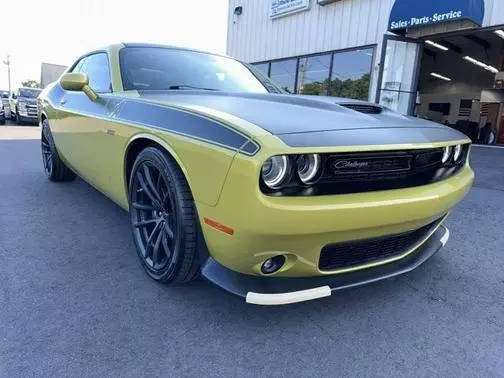 2021 Dodge Challenger R/T Scat Pack RWD photo