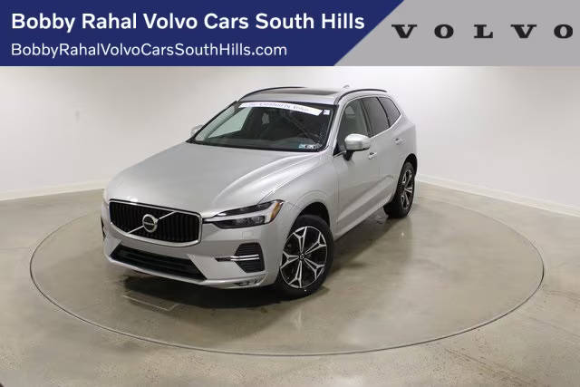 2022 Volvo XC60 Momentum AWD photo