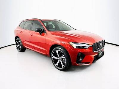 2022 Volvo XC60 R-Design FWD photo