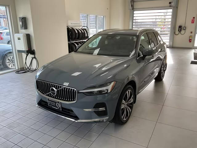 2022 Volvo XC60 Inscription AWD photo