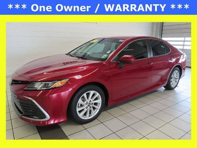 2022 Toyota Camry LE FWD photo