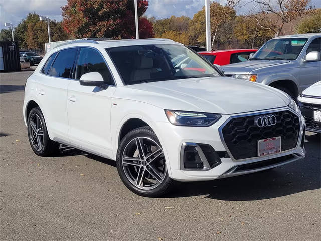 2022 Audi Q5 S line Premium AWD photo