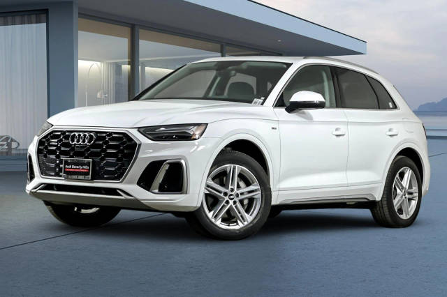 2022 Audi Q5 S line Premium Plus AWD photo