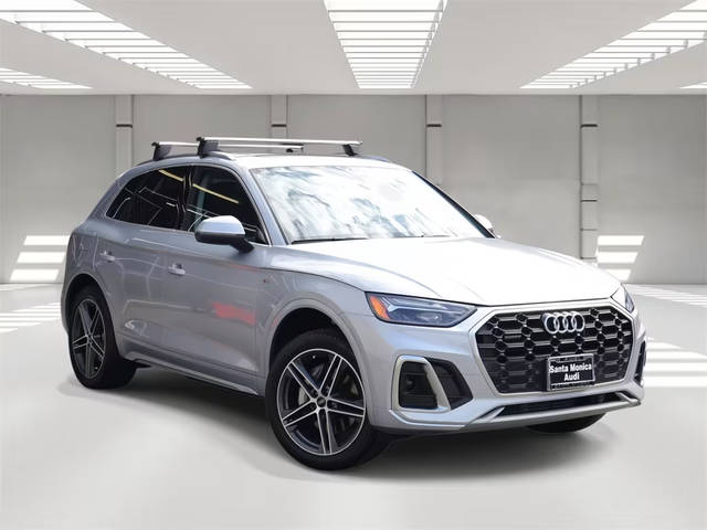 2022 Audi Q5 S line Premium AWD photo