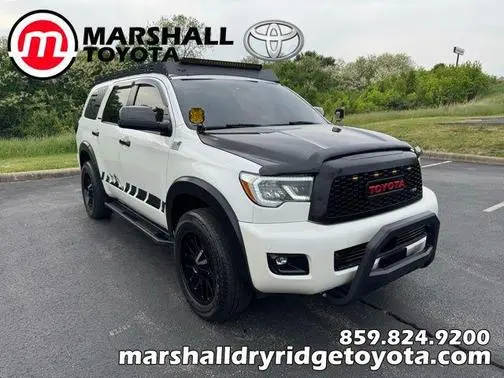 2018 Toyota Sequoia Platinum 4WD photo