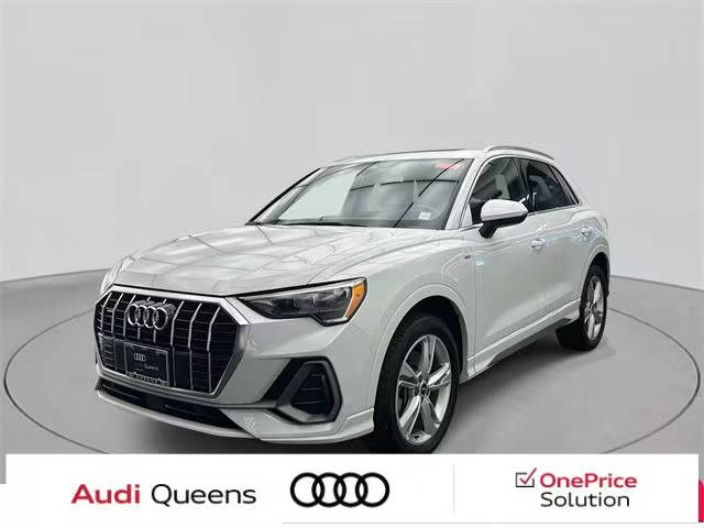 2022 Audi Q3 S line Premium AWD photo