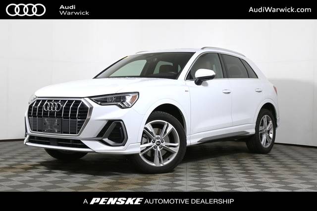 2022 Audi Q3 S line Premium Plus AWD photo