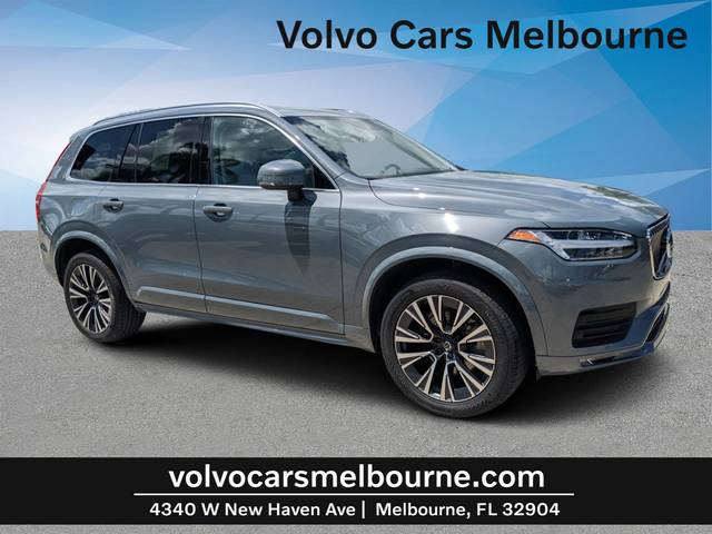 2022 Volvo XC90 Momentum AWD photo