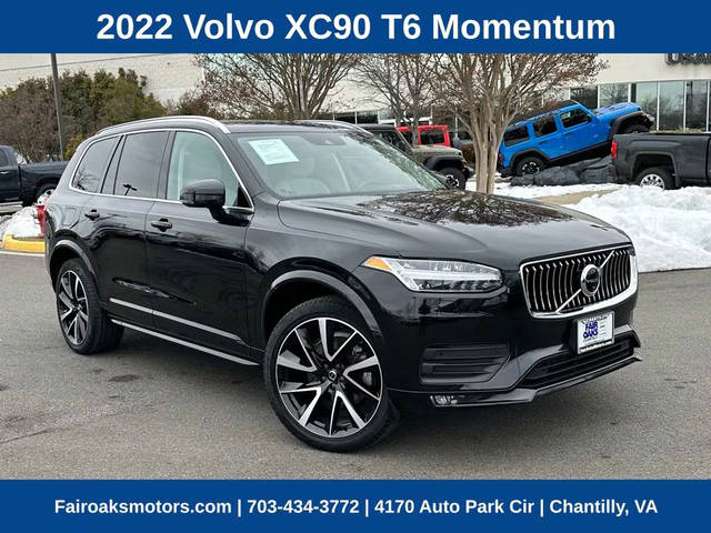 2022 Volvo XC90 Momentum AWD photo