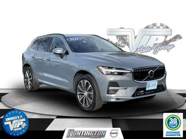 2022 Volvo XC60 Momentum AWD photo