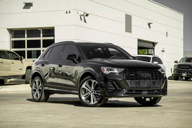 2022 Audi Q3 S line Premium Plus AWD photo