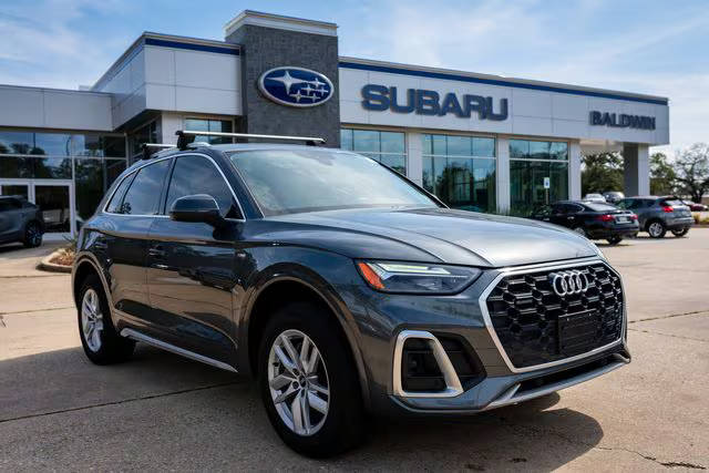 2022 Audi Q5 S line Premium AWD photo