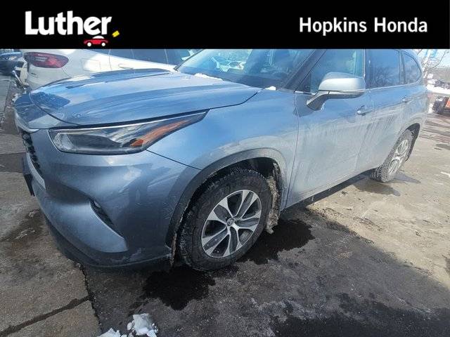 2021 Toyota Highlander XLE AWD photo