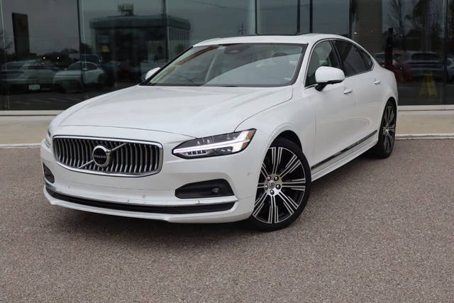 2022 Volvo S90 Inscription AWD photo