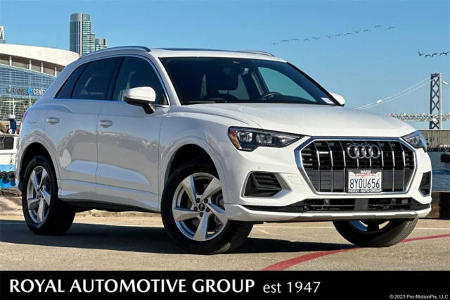 2022 Audi Q3 Premium AWD photo