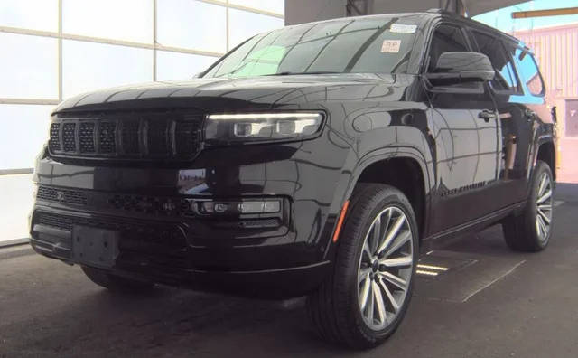 2022 Jeep Grand Wagoneer Series II 4WD photo