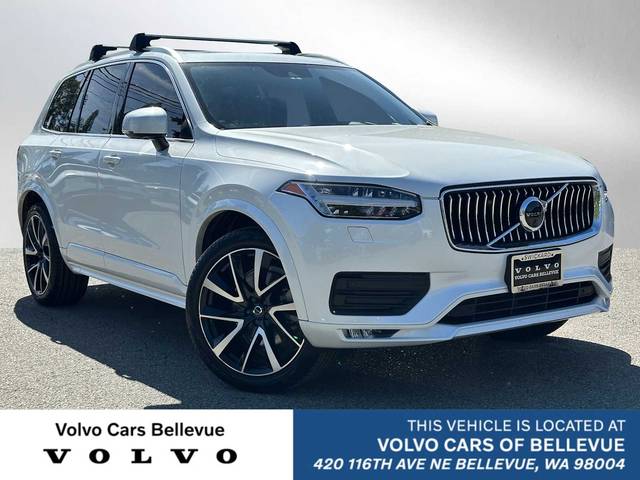 2022 Volvo XC90 Momentum AWD photo