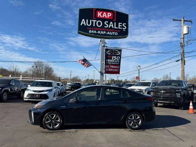 2022 Toyota Prius XLE FWD photo