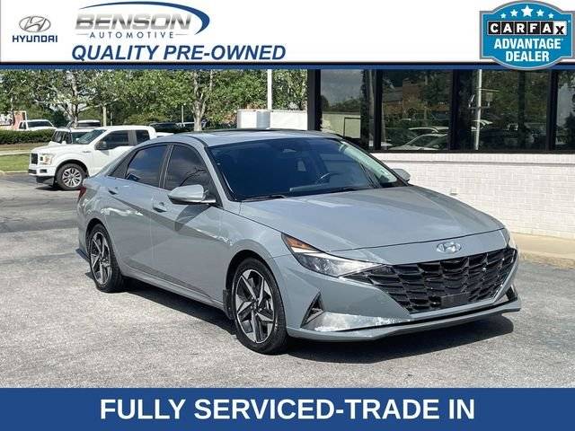 2022 Hyundai Elantra SEL FWD photo
