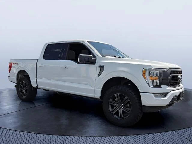 2021 Ford F-150 XLT 4WD photo