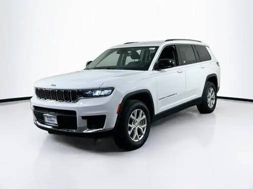 2021 Jeep Grand Cherokee L Laredo 4WD photo