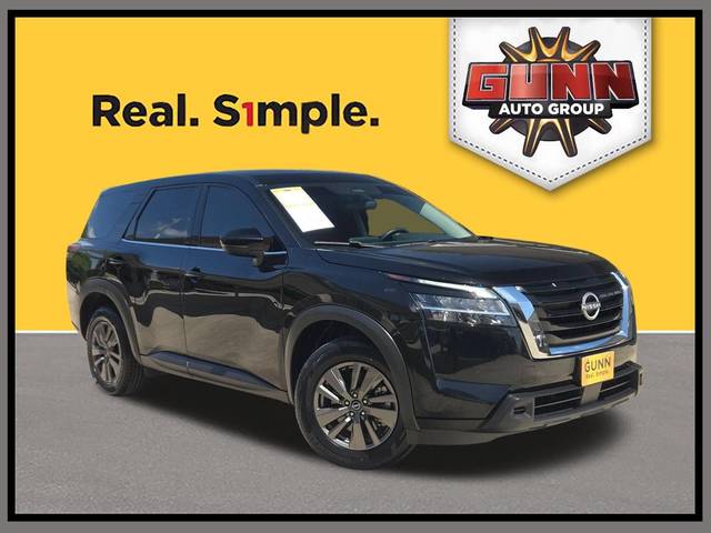 2022 Nissan Pathfinder S FWD photo