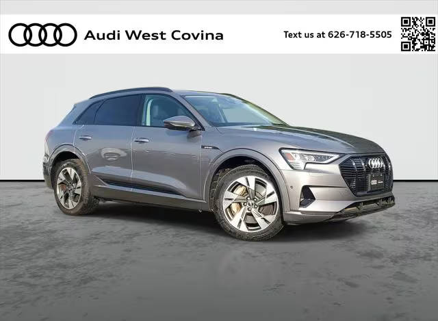 2022 Audi e-tron Premium AWD photo