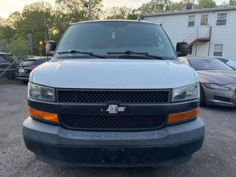 2019 Chevrolet Express Cargo  RWD photo