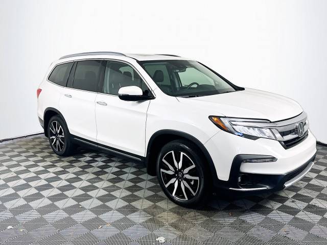 2022 Honda Pilot Touring 7-Passenger FWD photo