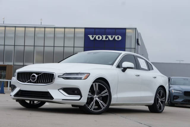 2022 Volvo S60 Inscription AWD photo