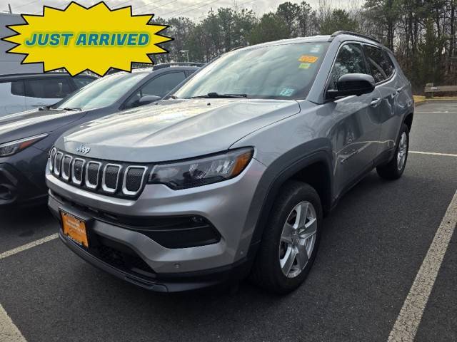 2022 Jeep Compass Latitude 4WD photo