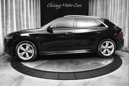 2022 Audi Q8 Prestige AWD photo