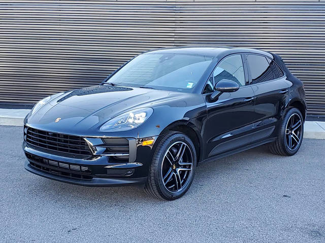 2021 Porsche Macan  AWD photo