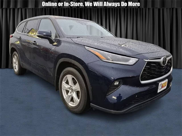 2021 Toyota Highlander LE AWD photo