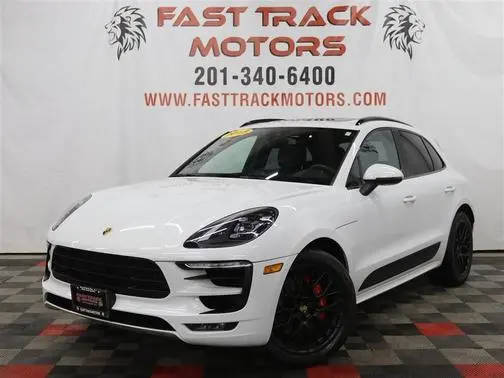 2018 Porsche Macan GTS AWD photo