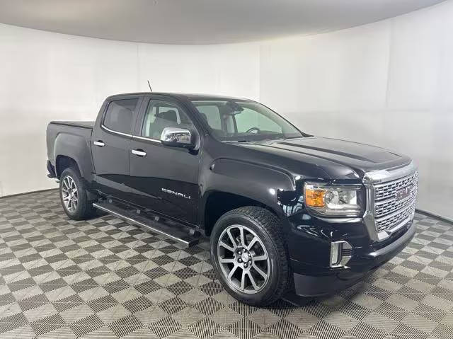 2022 GMC Canyon 4WD Denali 4WD photo