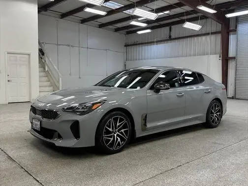 2022 Kia Stinger GT-Line RWD photo