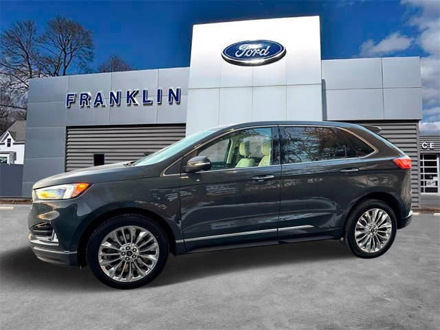 2021 Ford Edge Titanium AWD photo