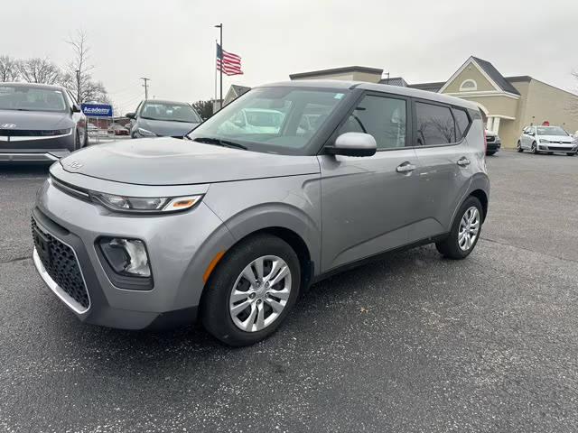 2022 Kia Soul LX FWD photo