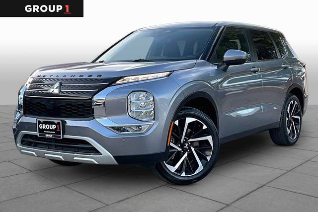 2022 Mitsubishi Outlander SE FWD photo