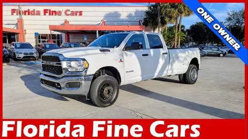 2022 Ram 3500 Tradesman 4WD photo