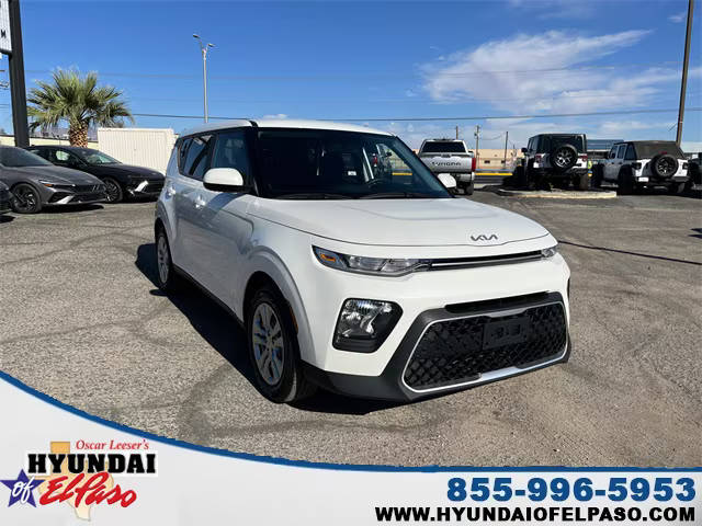 2022 Kia Soul LX FWD photo