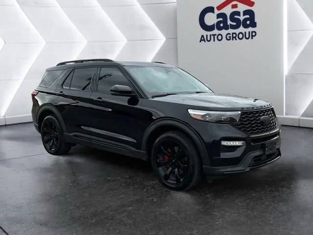 2021 Ford Explorer ST 4WD photo