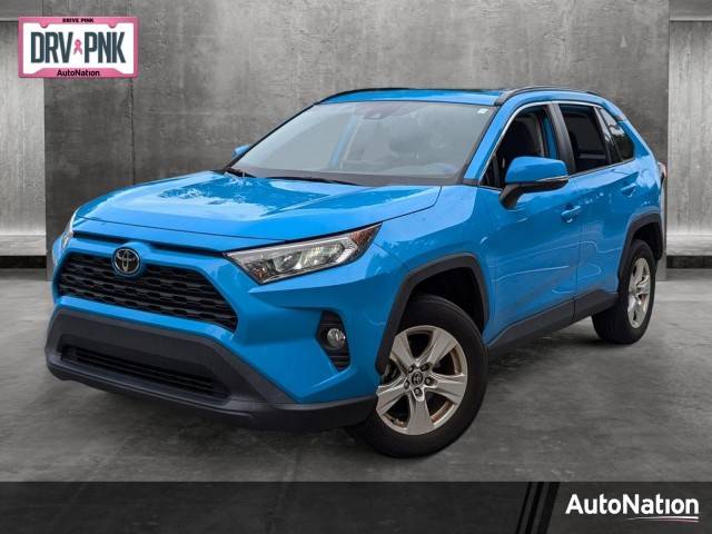 2021 Toyota RAV4 XLE FWD photo