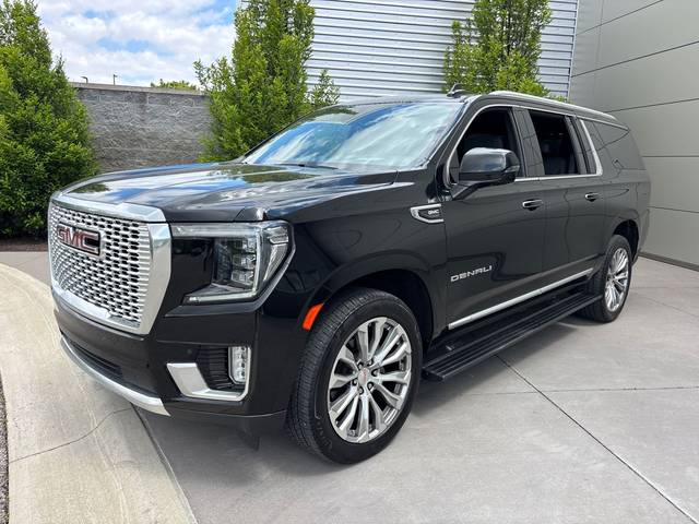 2021 GMC Yukon XL Denali 4WD photo